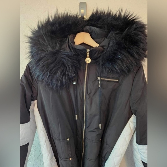 Woman Snow Suit - Picture 6 of 8